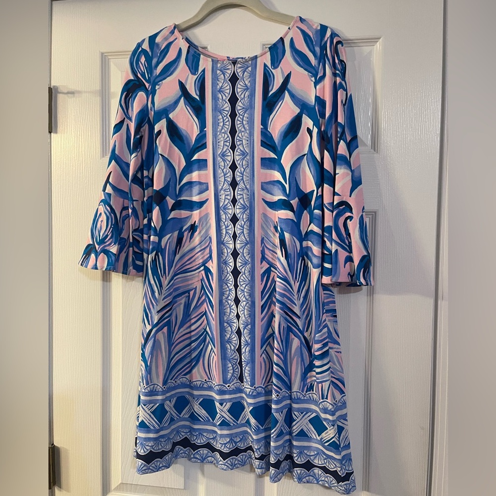 Lilly Pulitzer Rayon/Spandex bell sleeve dress